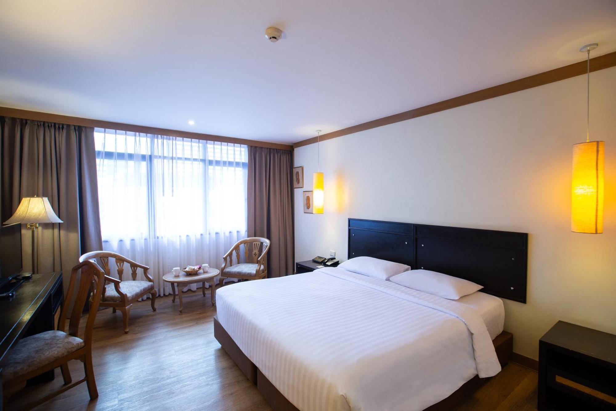 The Tarntawan Hotel Surawong Bangkok Zewnętrze zdjęcie